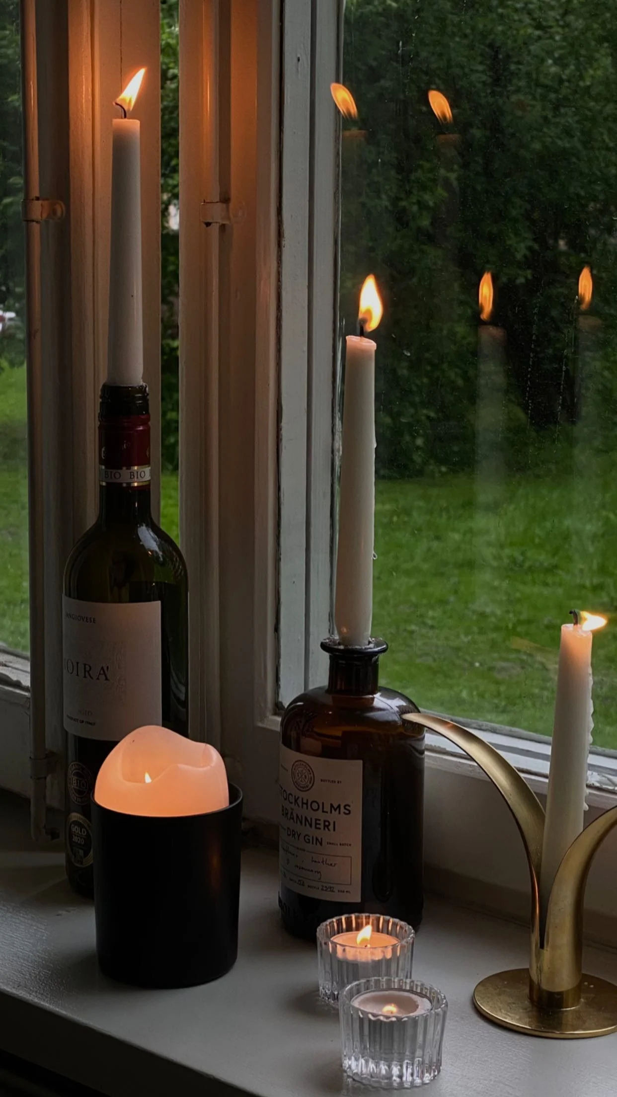 Are Candles Considered Home Decor? Understanding Their Role