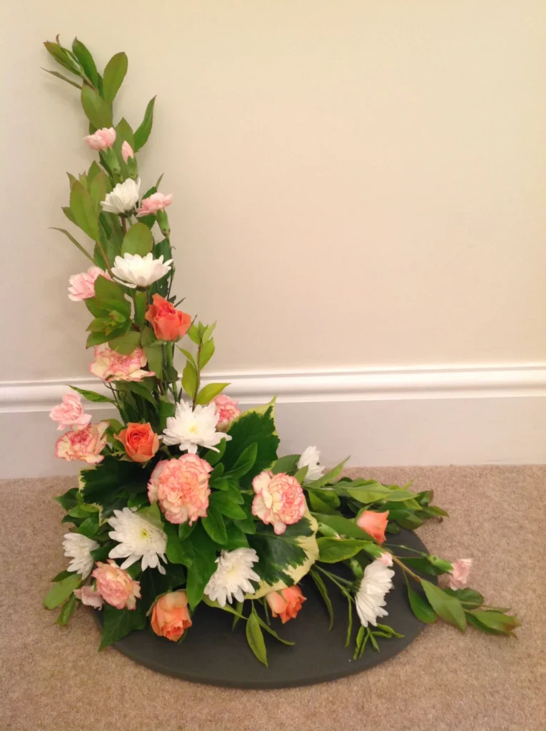 Asymmetrical arrangements for a dynamic feel