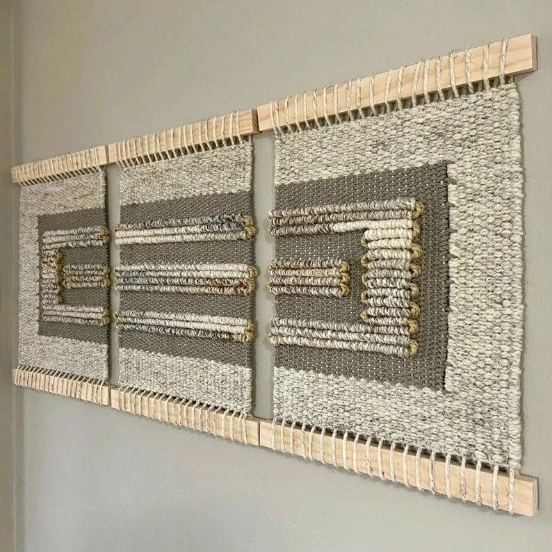 Blending Woven Wall Décor with Other Hallway Elements