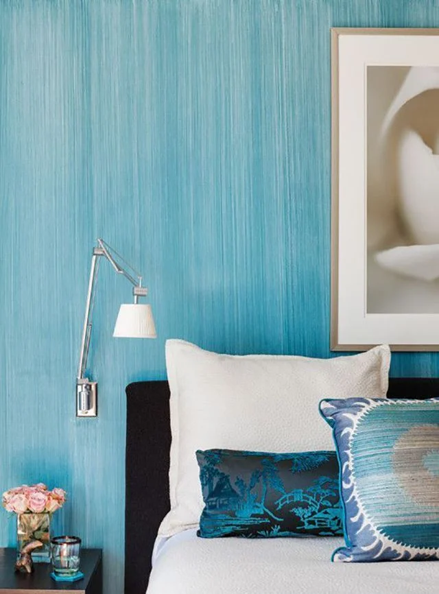 Bold Color and Paint Techniques for Dynamic Walls