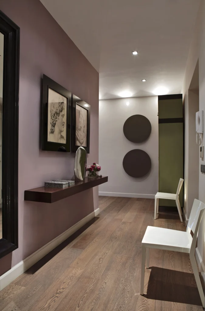 Choosing the Right Color Palette for a Small Hallway
