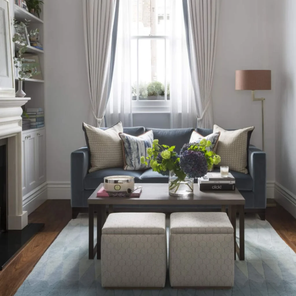 Choosing the Right Furniture for a Compact Living Room