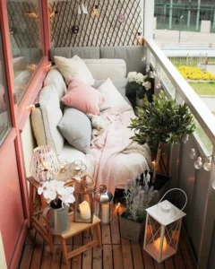 Choosing the Right Pillows for Balcony Décor with Cozy Outdoor Pillows