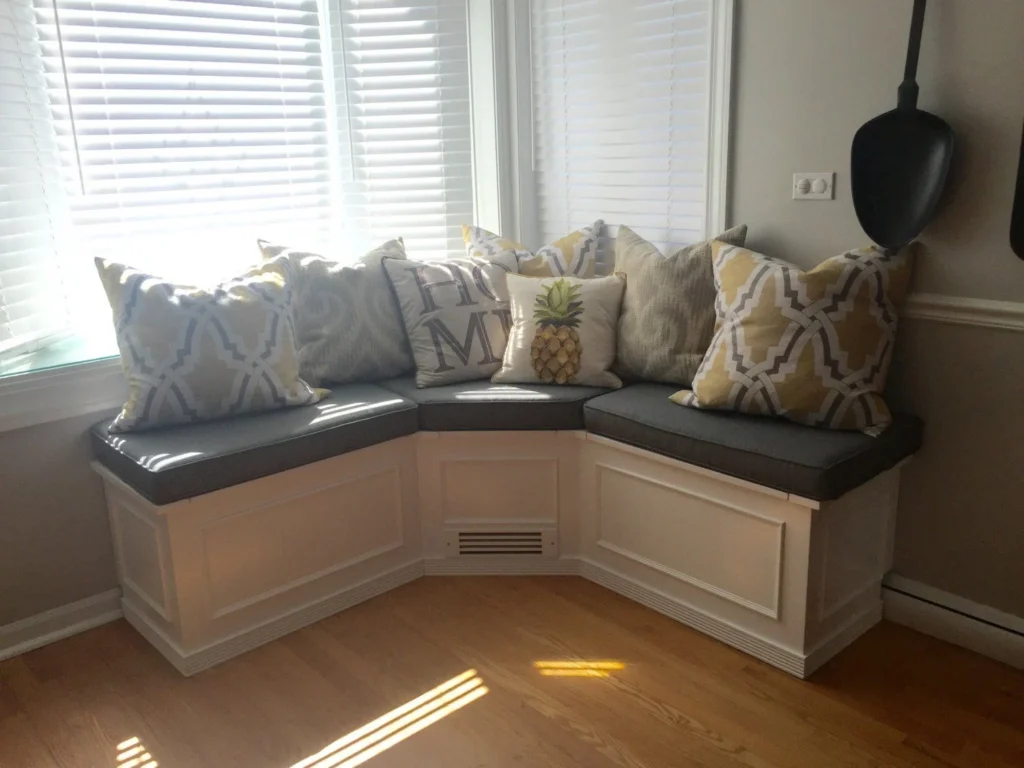 Corner Bench Solutions for Cozy Seating