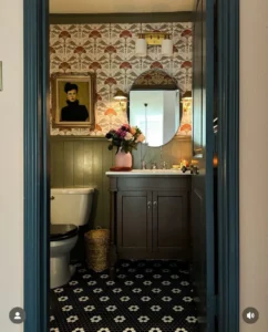 Cozy Bathroom Décor Ideas: Color Palette and Texture
