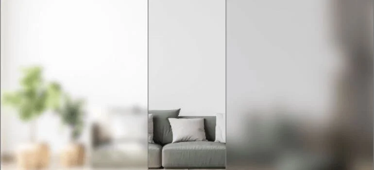 Design Impact of White Laminated Glass vs Frosted Glass in Modern Interiors