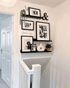 gallery wall ideas for small spaces: Understanding Scale and Proportion