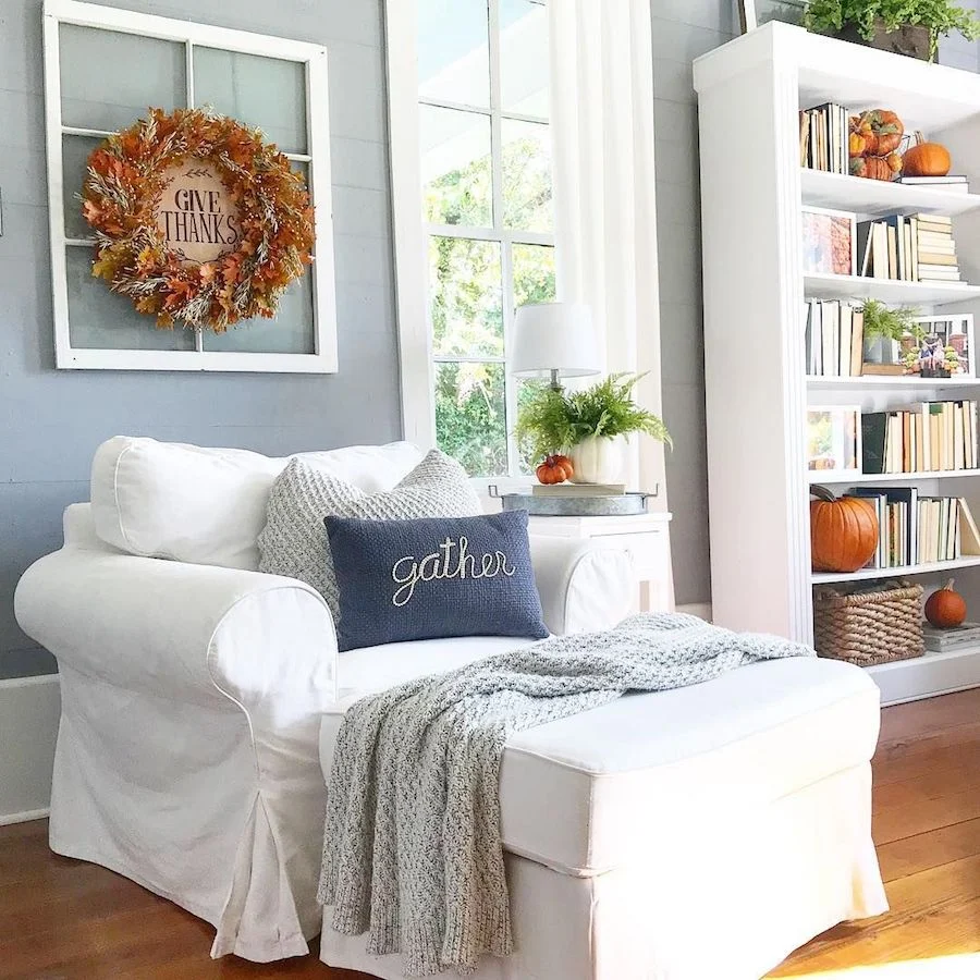 How to Decorate Your Home for Thanksgiving: Living Room Essentials