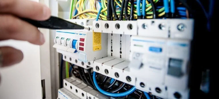 how to turn off power with no main breaker a comprehensive guide: Understanding the Basics