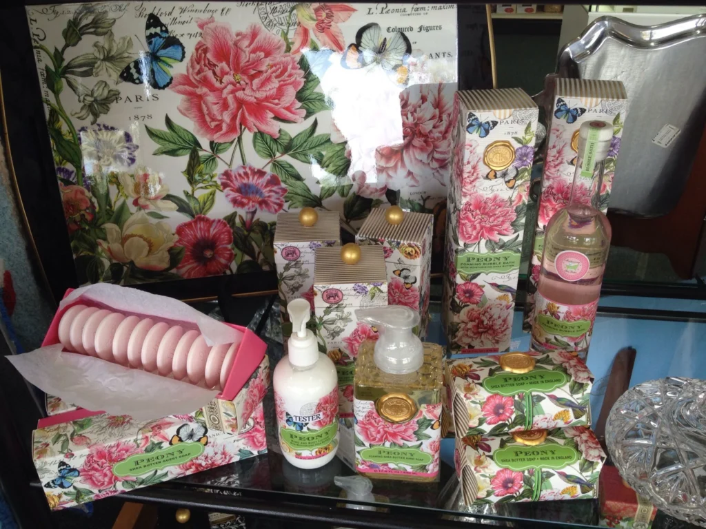 Integrating Lotion Choices with Home Décor Themes
