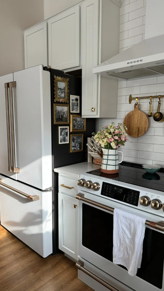 Integrating the Refrigerator into Modern Home Décor