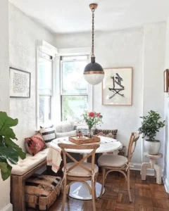 Kitchen décor with cozy breakfast corner: Defining the Space