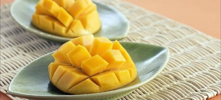 Mango Ataulfo vs Manila A Tropical Showdown: Flavor Profile Comparison