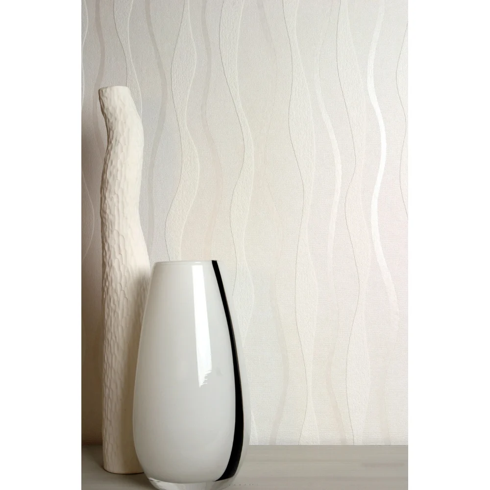 Pattern Play: Wallpaper and Textured Finishes
