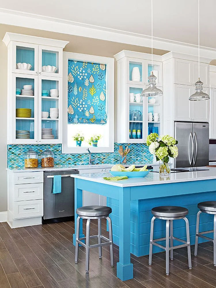 Pop of Color: Using Backsplashes and Accessories