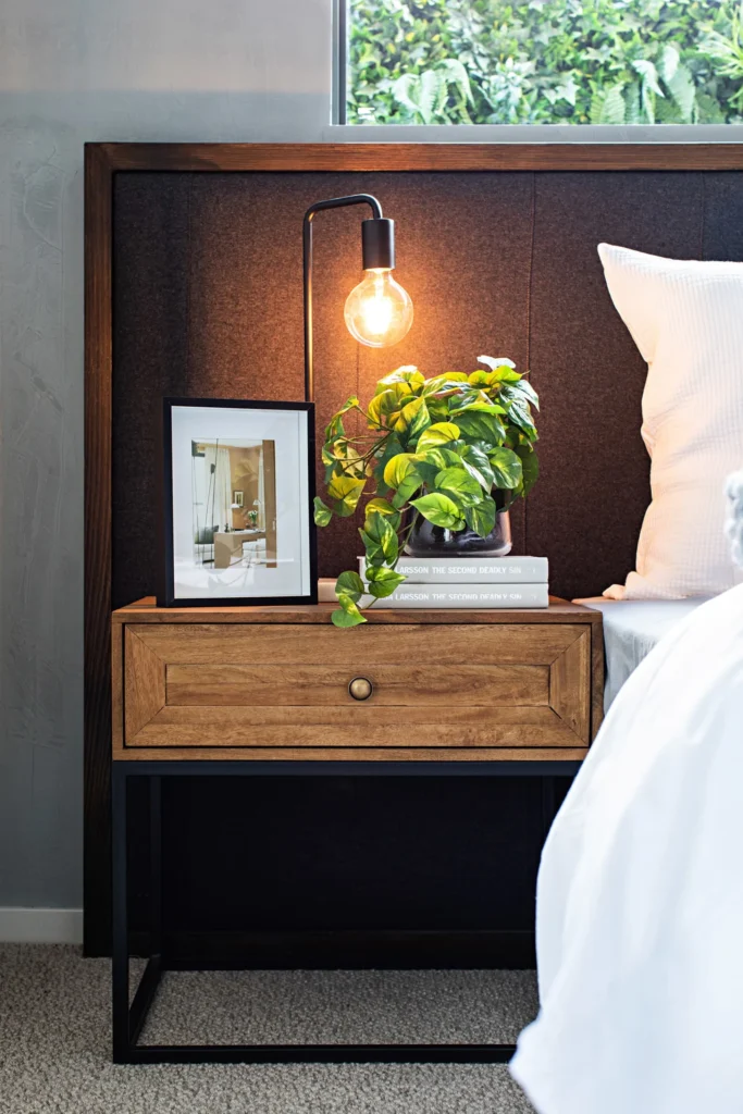 Practical placement and styling tips for wooden bedside décor