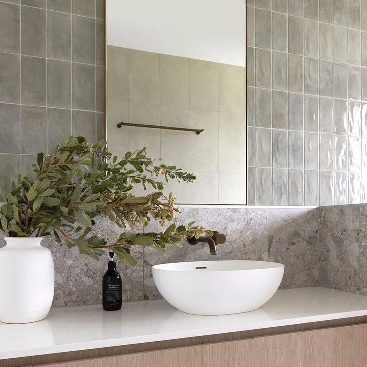 Simple Bathroom Styling Inspiration: Choosing the Right Colour Palette
