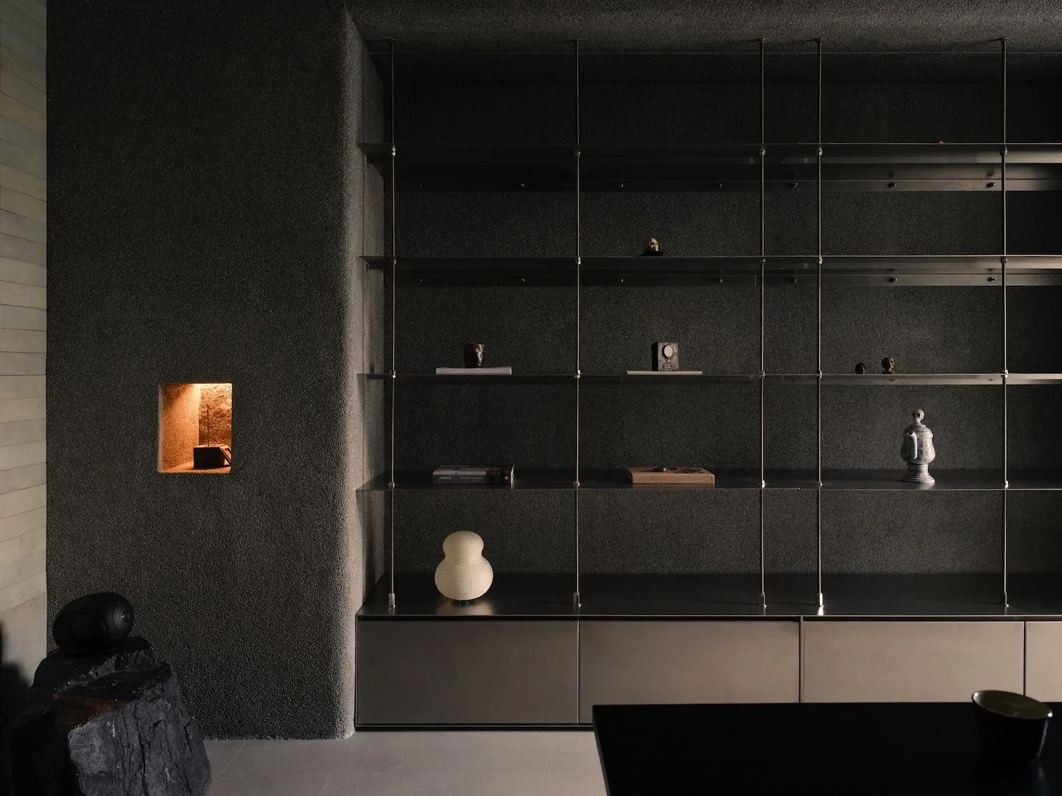 Understanding the Core Principles of Minimal Office Shelf Styling