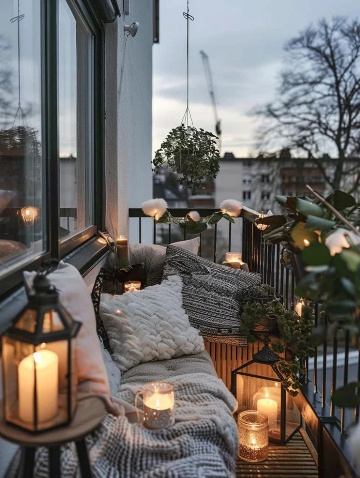 Understanding the Role of Throws in Balcony Décor with Cozy Throws
