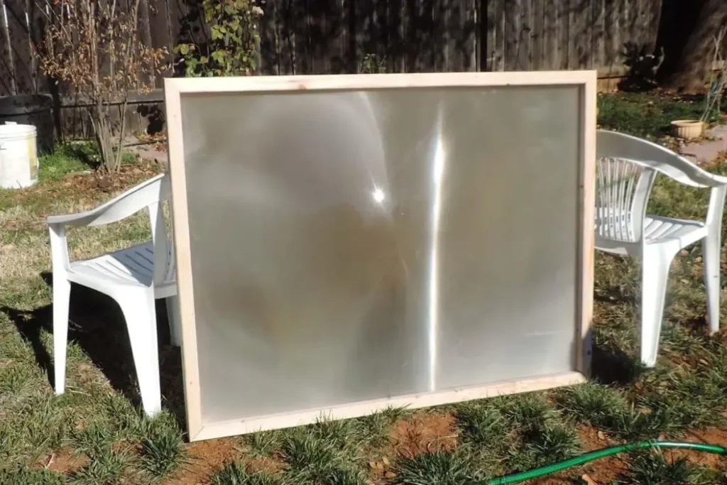 What TVs Have Fresnel Lenses in Their Backlight Systems?