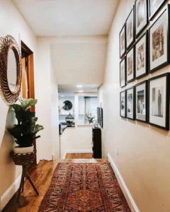 Why Choose Hallway Décor with Ceramic Décor Pieces?