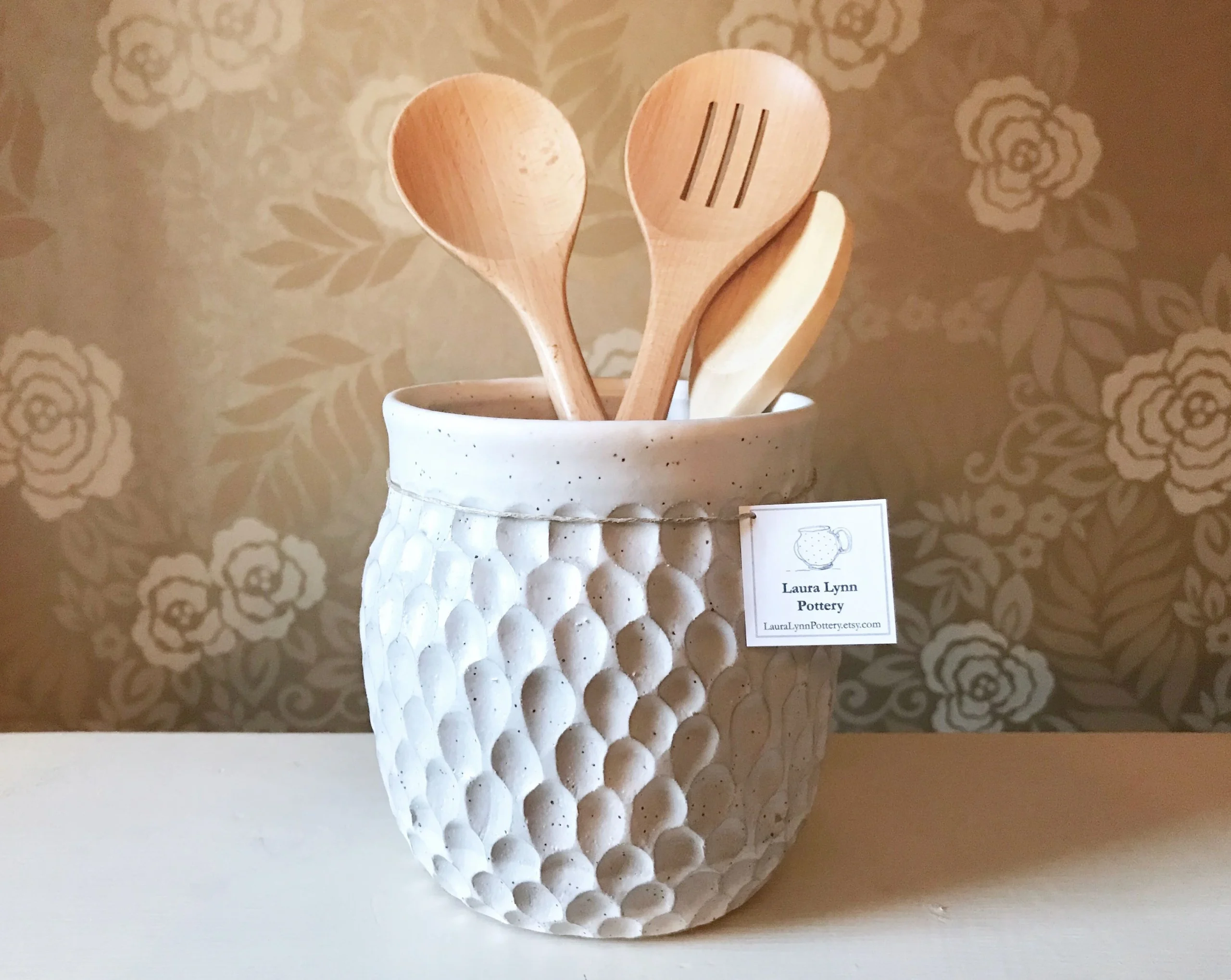 Why kitchen décor with clay utensil jars Works for Every Style