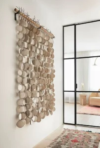Why wall décor with ceramic wall décor is a timeless choice