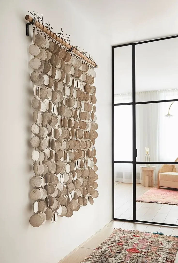 Why wall décor with ceramic wall décor is a timeless choice