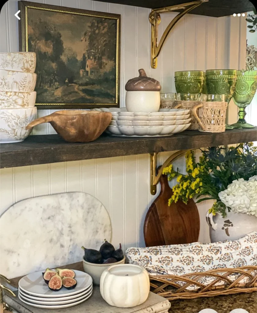 Why Wooden Bowls Work Perfectly for Kitchen Shelf Décor