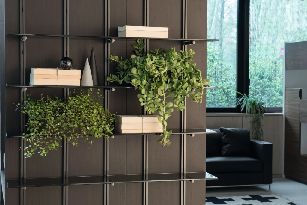Choosing the Right Shelf System for Your Balcony