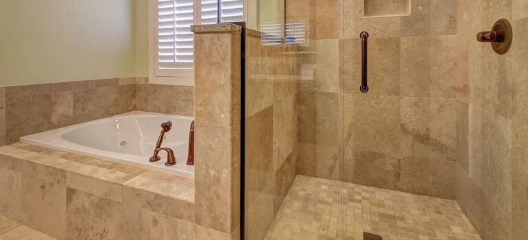 Design Flexibility and Aesthetic Appeal: sentrel vs flexstone unveiling the best choice for your bathroom