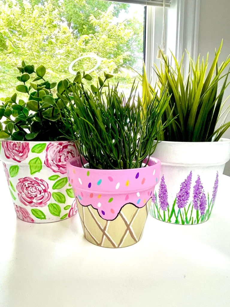 Design themes that shine with small plant pots