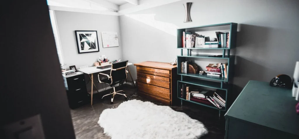 Did Home Decorators Go Out of Business? An Industry Overview