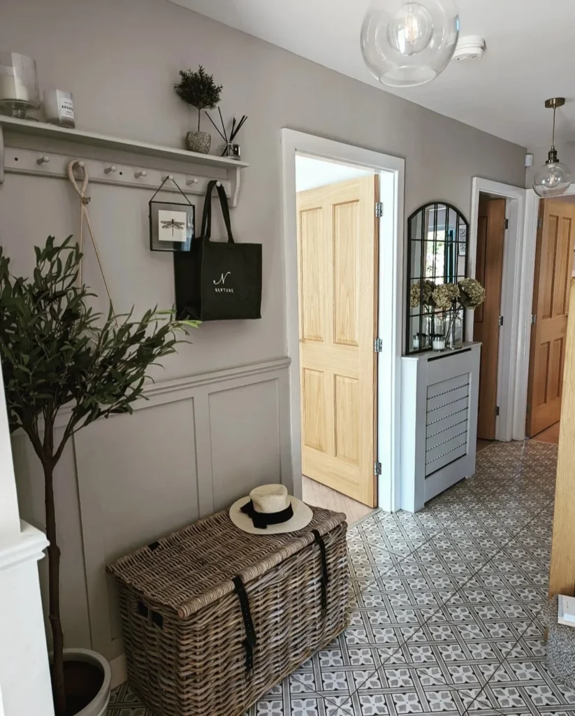 Integrating Ceramic Accents into Different Hallway Styles