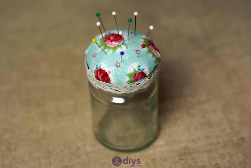 Pairing jars with textures and accessories