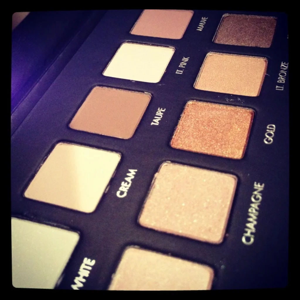 Selecting the Perfect Neutral Palette