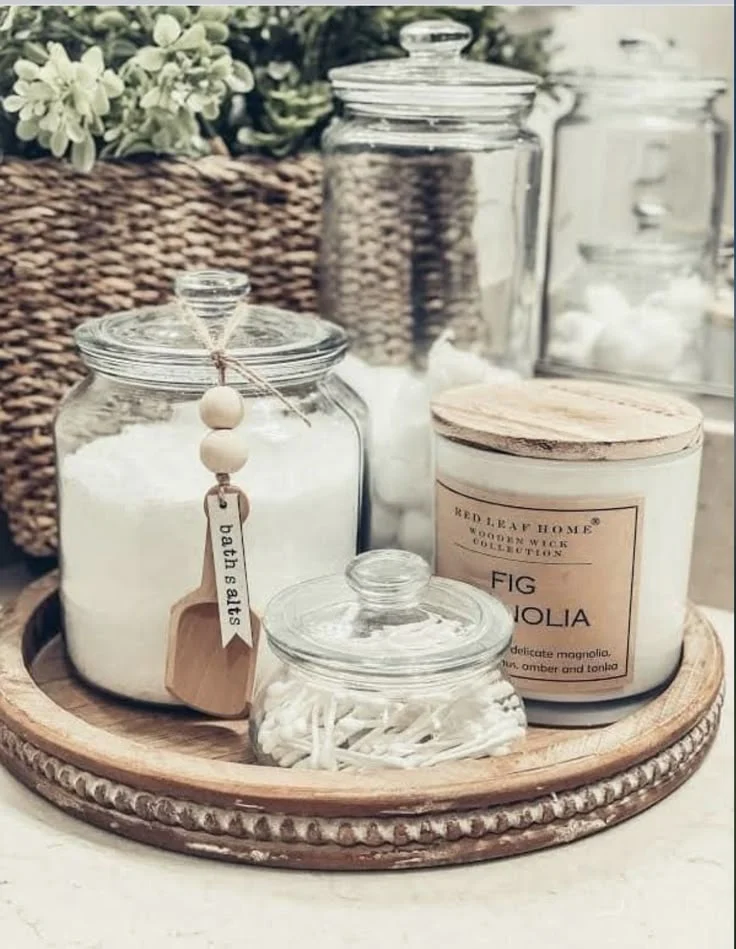 Why bathroom décor with neutral décor jars works